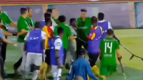 Imagen de la tangana en la final de la Copa África de Amputados Imagen de la tangana en la final de la Copa África de Amputados