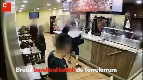 La brutal pelea en un kebab de Torrefarrera (Lleida) La brutal pelea en un kebab de Torrefarrera (Lleida)