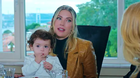 Una nueva vida para Yildiz: estos son sus planes tras iniciar los trámites de divorcio Una nueva vida para Yildiz: estos son sus planes tras iniciar los trámites de divorcio