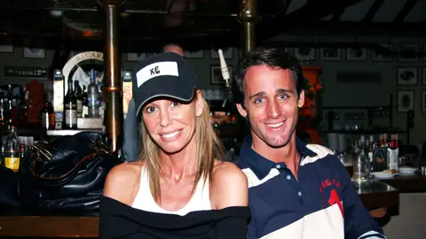 Lara Dibildos y Álvaro Muñoz Escassi, en 2006 Lara Dibildos y Álvaro Muñoz Escassi, en 2006