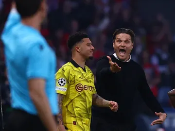 Edin Terzić y Jadon Sancho, en un partido de la Champions League Edin Terzić y Jadon Sancho, en un partido de la Champions League