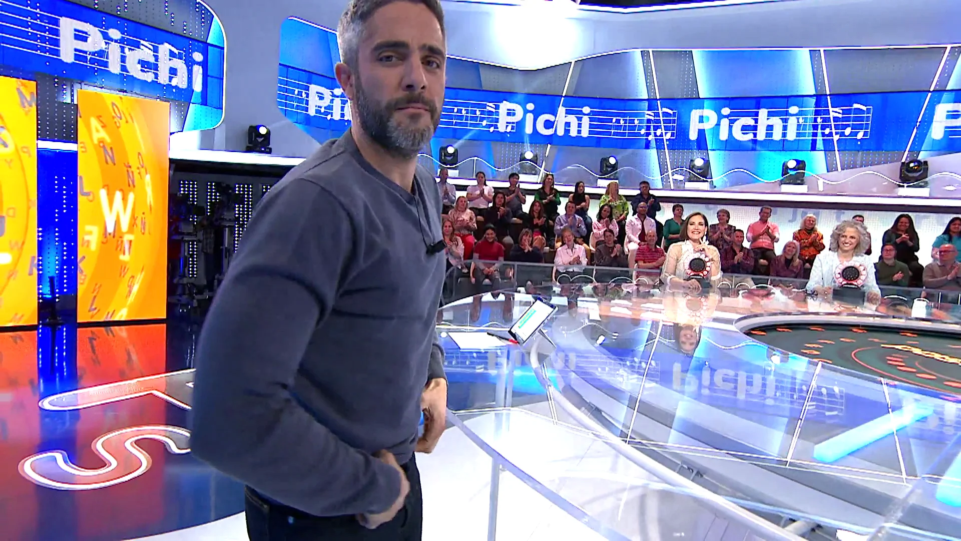 &iexcl;Pasapalabra chulapa! La versi&oacute;n m&aacute;s castiza de Javi Mora y Roberto Leal bailando un chotis