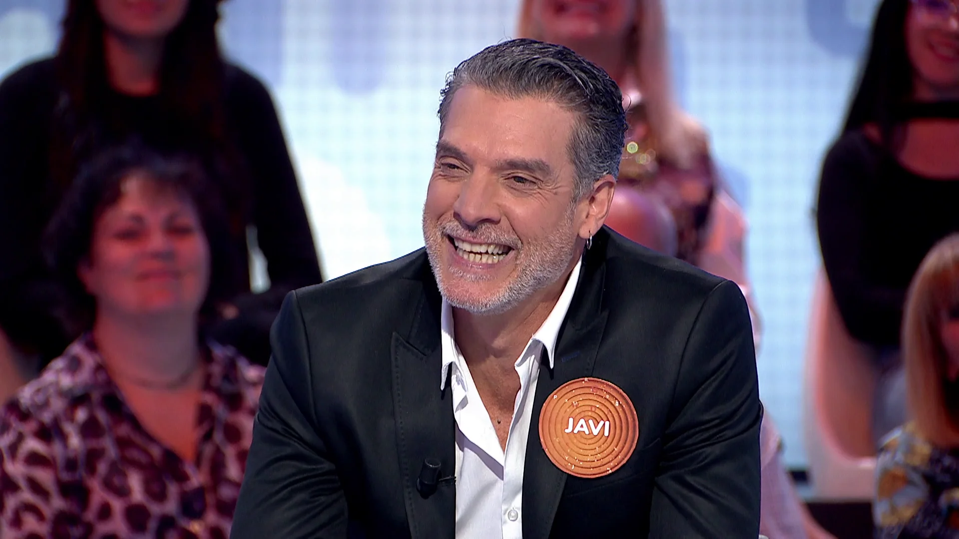 Los pintorescos looks de Javi Mora dejan sin palabras a Roberto Leal: &ldquo;Ya no s&eacute; qu&eacute; ponerme para sorprenderte&rdquo;