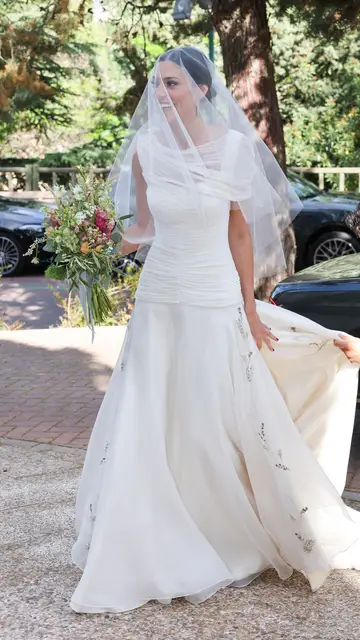 Lucía Páramo llegando a su boda Lucía Páramo llegando a su boda