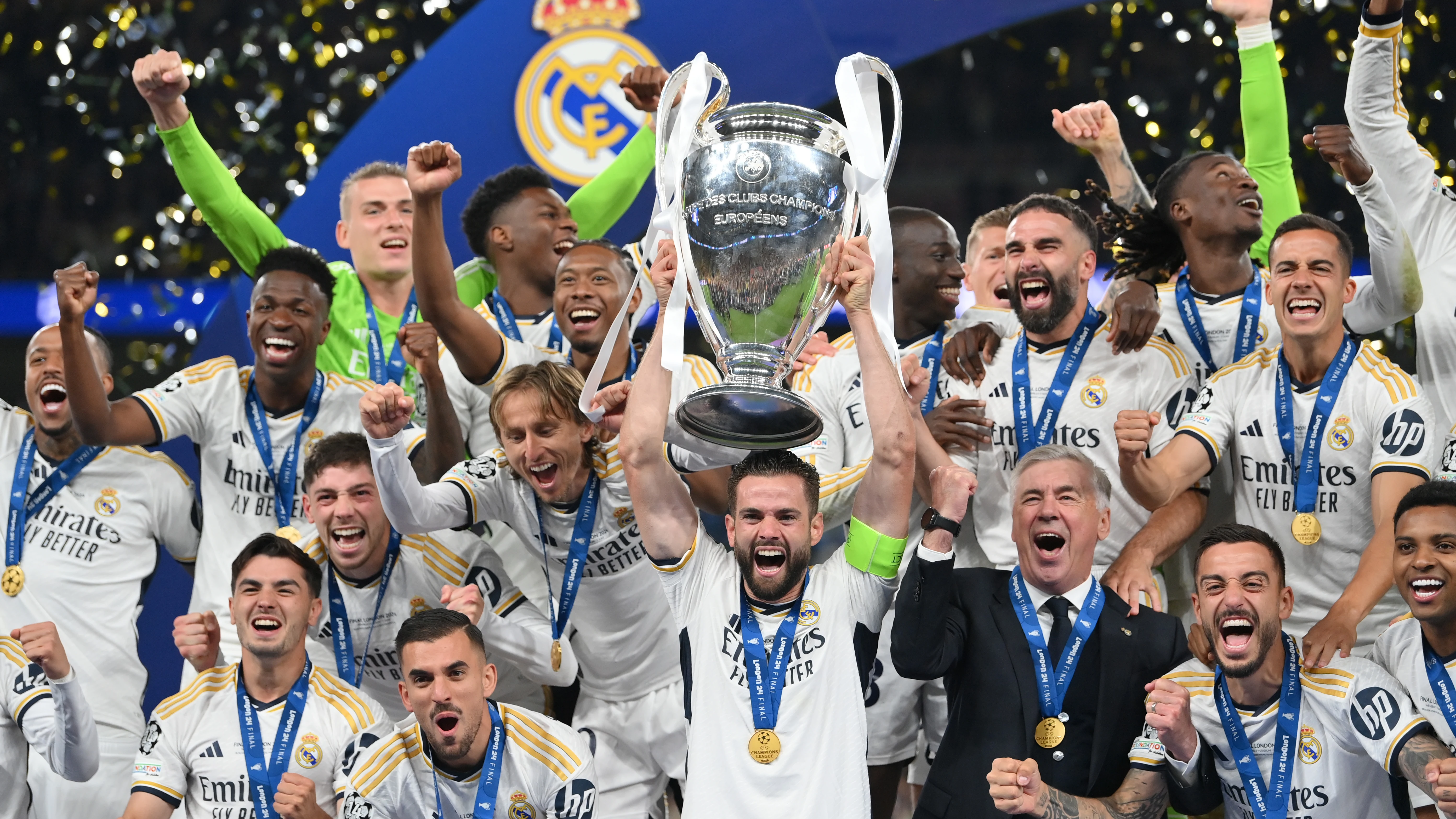 Nacho levanta al cielo de Wembley la Decimoquinta