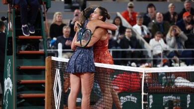 Paula Badosa dice adiós a Roland Garros ante Sabalenka 