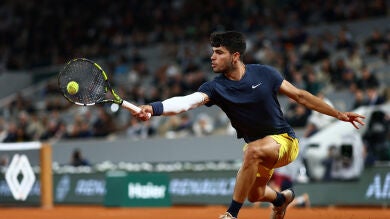 Carlos Alcaraz - Félix Auger-Aliassime: horario y dónde ver el partido de Roland Garros, en directo