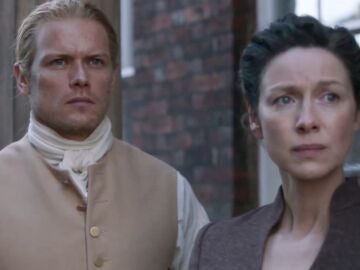 Jamie y Claire en la temporada 7 de Outlander