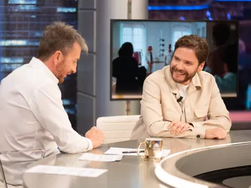 ¿Miente o mejora la realidad? Daniel Brühl confiesa sus 'verdades a medias' en El Hormiguero ¿Miente o mejora la realidad? Daniel Brühl confiesa sus 'verdades a medias' en El Hormiguero