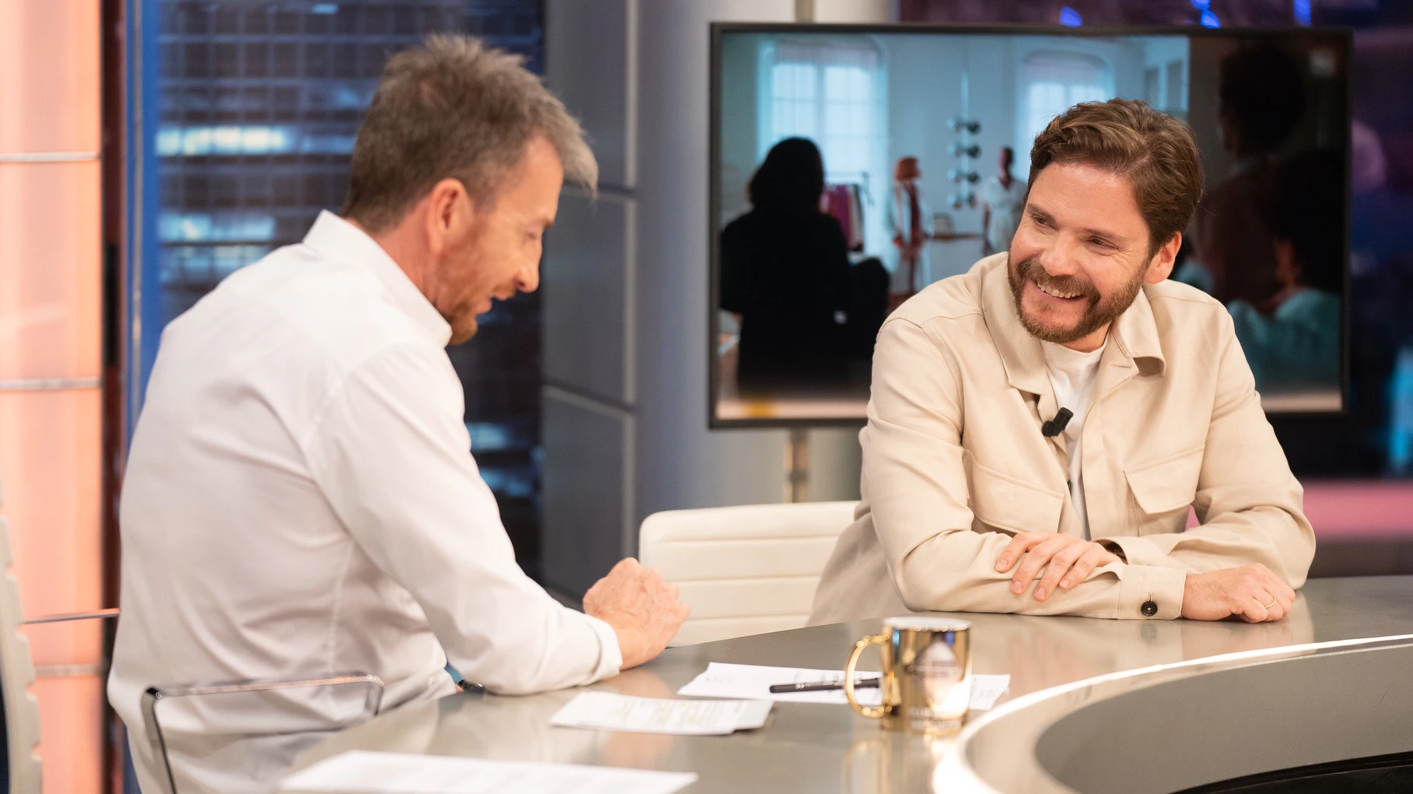 ¿Miente o mejora la realidad? Daniel Brühl confiesa sus 'verdades a medias' en El Hormiguero ¿Miente o mejora la realidad? Daniel Brühl confiesa sus 'verdades a medias' en El Hormiguero