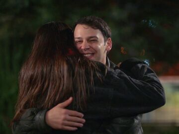 En el &uacute;ltimo cap&iacute;tulo de Hermanos: la suerte sonr&iacute;e a los Eren y el amor triunfa a su alrededor
