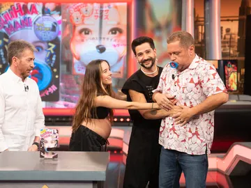 ¡Insólito! El Monaguillo deja boquiabiertos a Camilo y a Eva Luna con su selección de productos japoneses ¡Insólito! El Monaguillo deja boquiabiertos a Camilo y a Eva Luna con su selección de productos japoneses