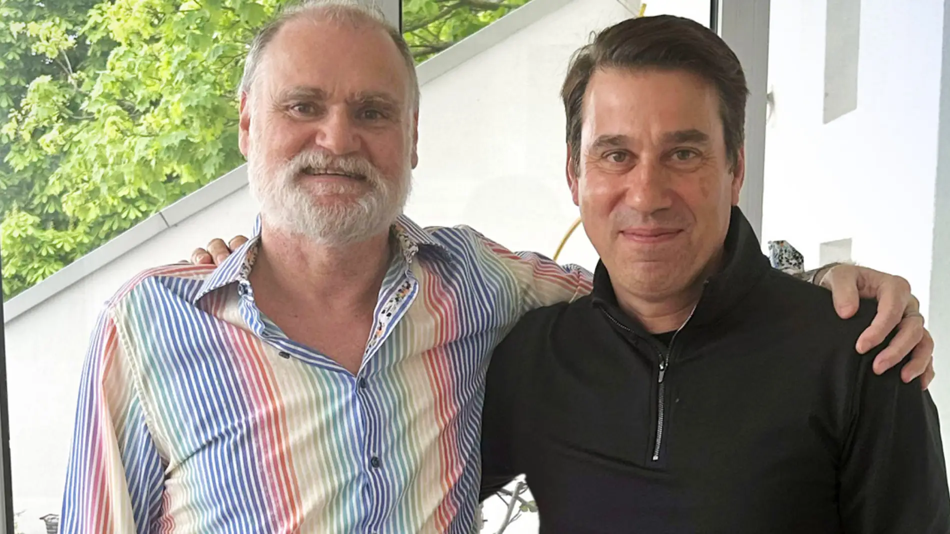 Michael Bommer y Robert LoCascio (creador de la IA) Michael Bommer y Robert LoCascio (creador de la IA)