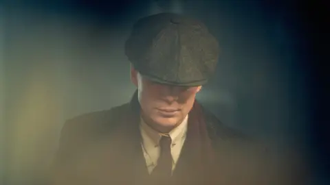 Cillian Murphy en Peaky Blinders como Tommy Shelby Cillian Murphy en Peaky Blinders como Tommy Shelby