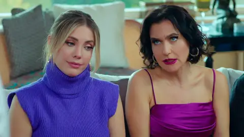 La divertida reacción de Ender y Yildiz en una sesión de chakras: ¡ellas no perdonan, se vengan! La divertida reacción de Ender y Yildiz en una sesión de chakras: ¡ellas no perdonan, se vengan!