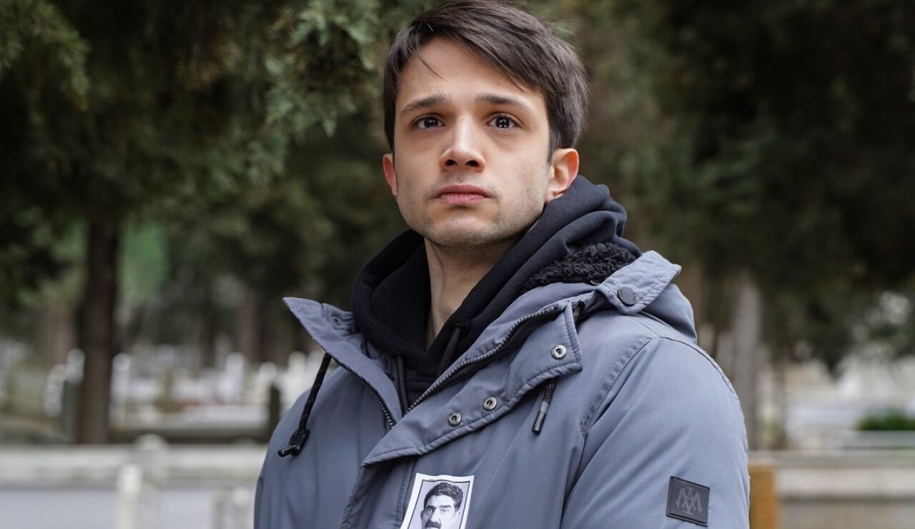 La mala suerte &Ccedil;inar: de hacerse amigo de un asesino a trabajar para un mafioso