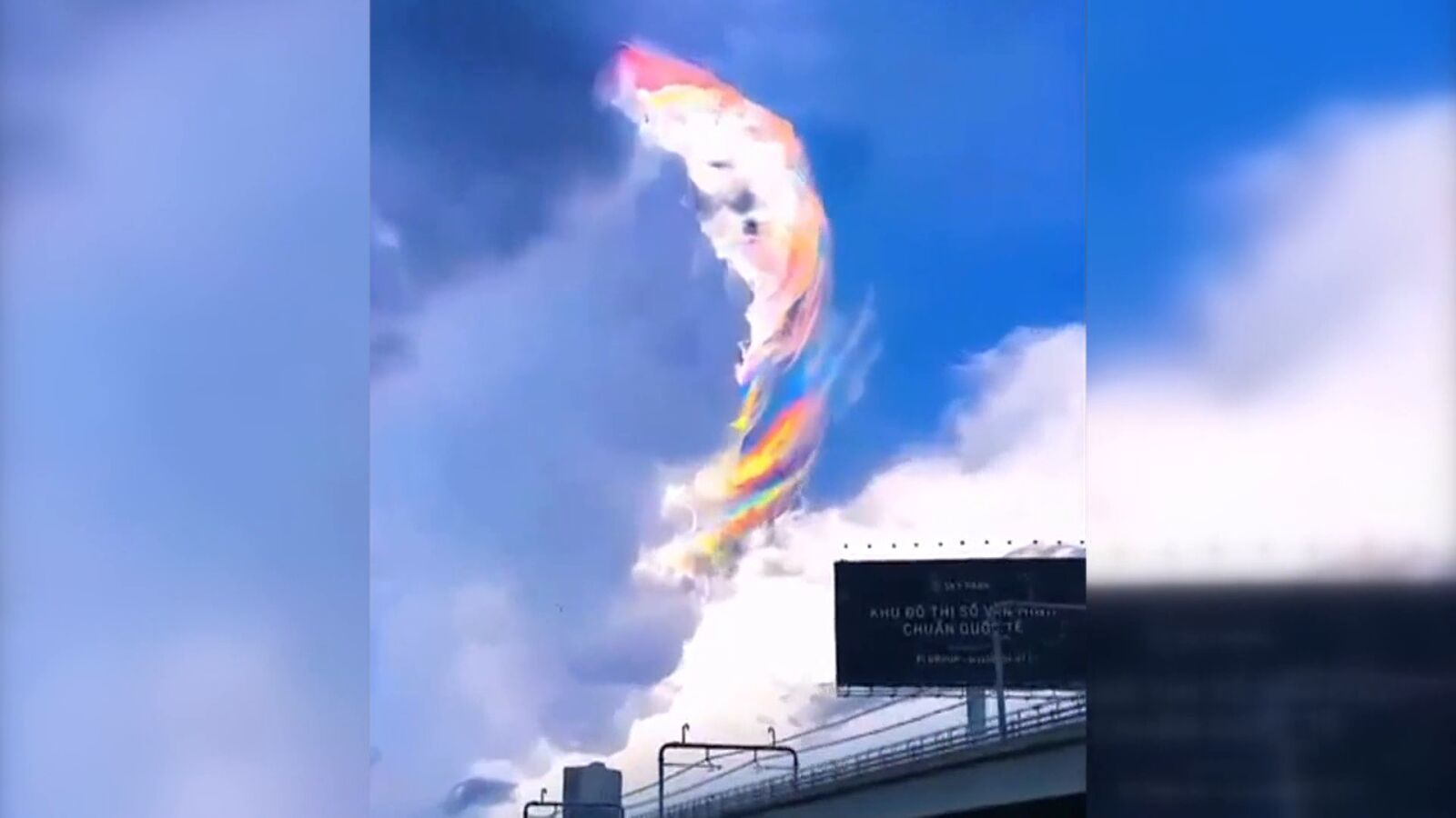 VÍDEO | Nubes iridiscentes llenan de colores el cielo de Vietnam