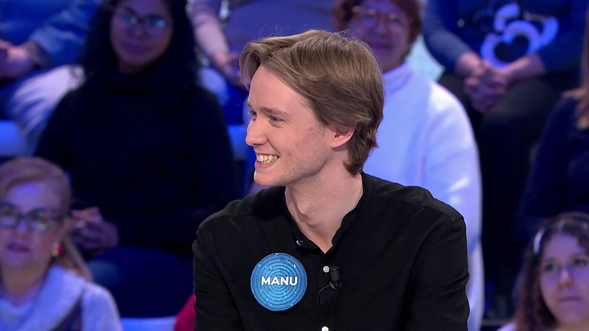 Manu deja flipando a Roberto Leal con una broma… ¡al estilo Orestes!: “Es un juglar” Manu deja flipando a Roberto Leal con una broma… ¡al estilo Orestes!: “Es un juglar”
