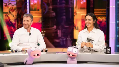 ¿La mejor detective del amor? Los interrogatorios de Cristina Pedroche sacan a la luz la farsa de algunas parejas ¿La mejor detective del amor? Los interrogatorios de Cristina Pedroche sacan a la luz la farsa de algunas parejas