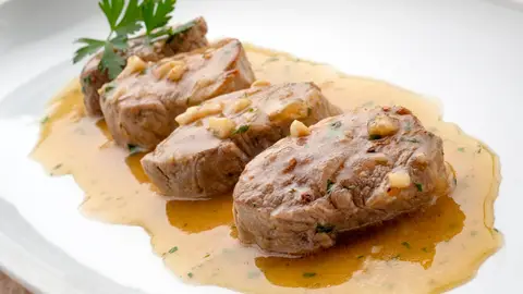 Receta súper fácil de solomillo de cerdo al wishky, de Karlos Arguiñano Receta súper fácil de solomillo de cerdo al wishky, de Karlos Arguiñano