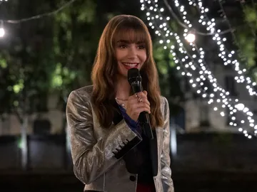 Lily Collins en Emily en París Lily Collins en Emily en París