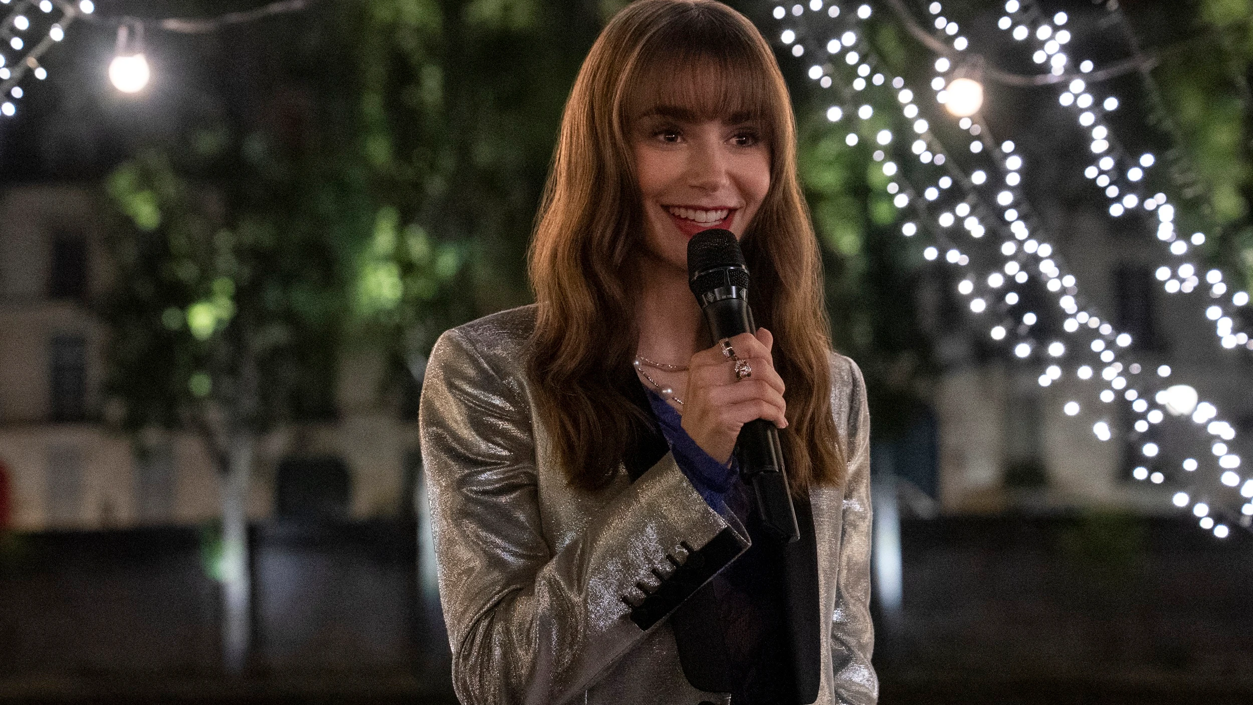Lily Collins en Emily en París Lily Collins en Emily en París