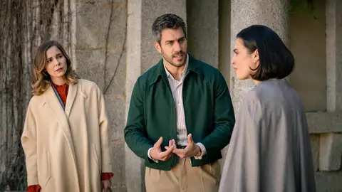 María y Begoña protagonizan una tensa discusión… ¡y Andrés se posiciona a favor de su cuñada! María y Begoña protagonizan una tensa discusión… ¡y Andrés se posiciona a favor de su cuñada!