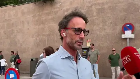 Álvaro Muñoz Escassi asiste a una corrida de toros Álvaro Muñoz Escassi asiste a una corrida de toros