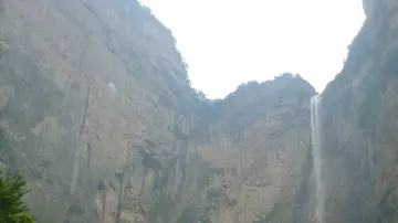 Imagen de archivo de la cascada en China
