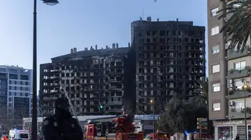 El edificio incendiado de Campanar (Valencia) podrá ser rehabilitado, según el informe pericial de los propietarios El edificio incendiado de Campanar (Valencia) podrá ser rehabilitado, según el informe pericial de los propietarios