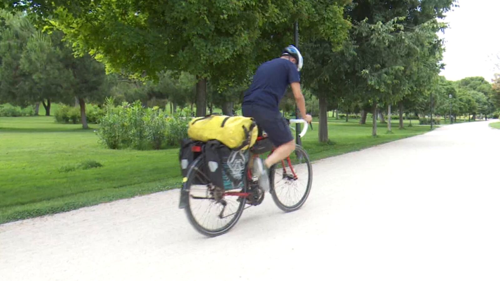 Chen viajó de Madrid a China en bicicleta: 15.000 km, 500 días y 20 países