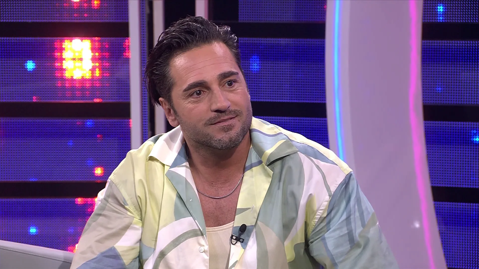 La brutal transformaci&oacute;n de David Bustamante en Marif&eacute; de Triana: depilaci&oacute;n y ensayos en tacones 