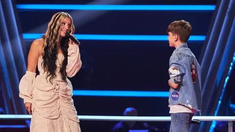 Lola Índigo, puro corazón cantando 'Dragón' con Sergio: "Gracias por este momento" Lola Índigo, puro corazón cantando 'Dragón' con Sergio: "Gracias por este momento"