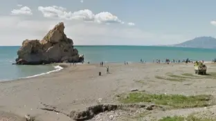 Playa Peñón del Cuervo en Málaga Playa Peñón del Cuervo en Málaga