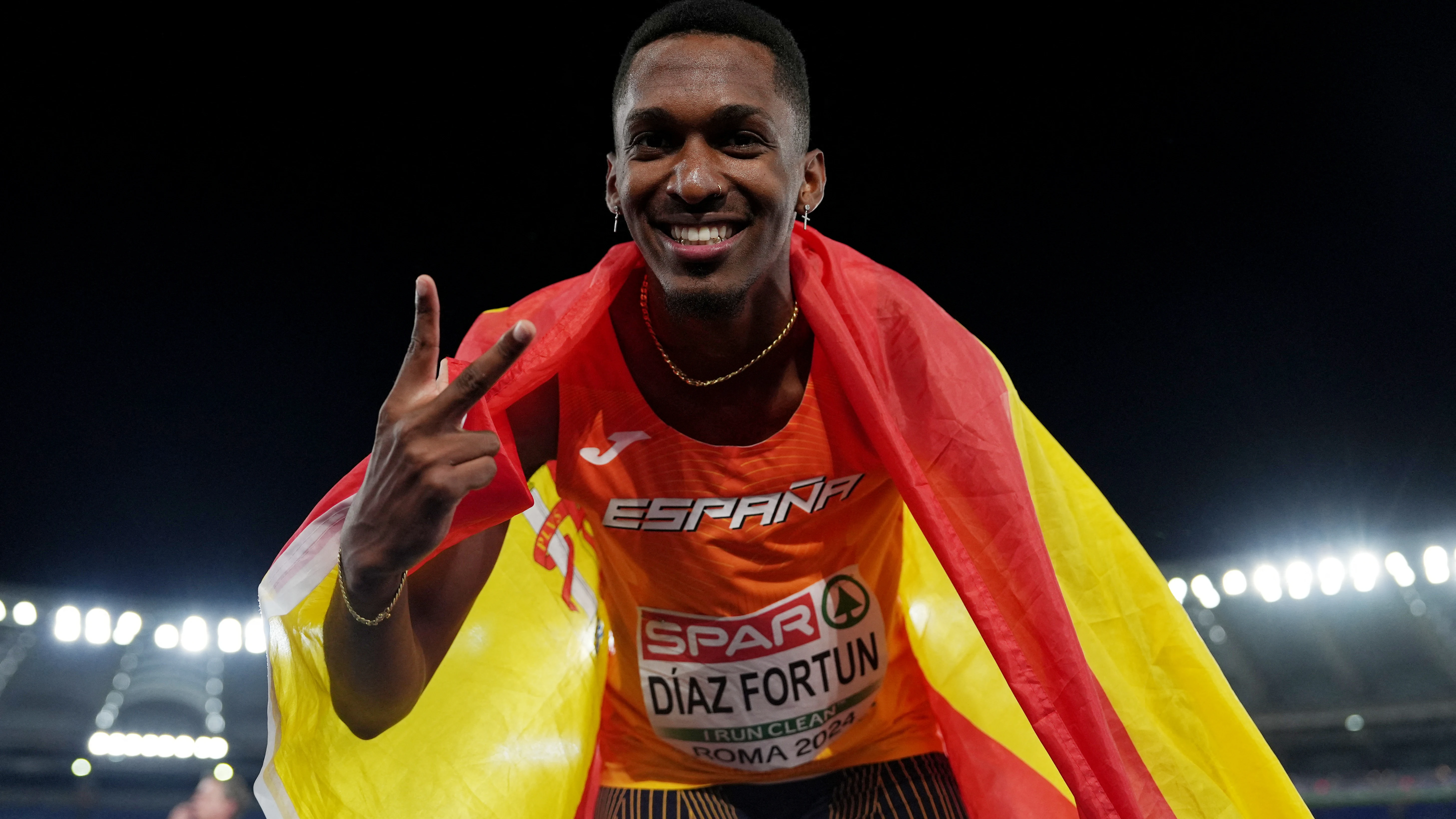 Jordan Alejandro Díaz Fortun celebra su oro en el Europeo celebrado en Roma Jordan Alejandro Díaz Fortun celebra su oro en el Europeo celebrado en Roma