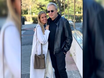 David Summers se casa a los 60 con Christine Cambeiro, una joven neoyorquina 16 años más joven que él