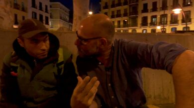 La plaza de Tirso de Molina (Madrid) se convierte en 'la ciudad sin ley' para los vecinos: 