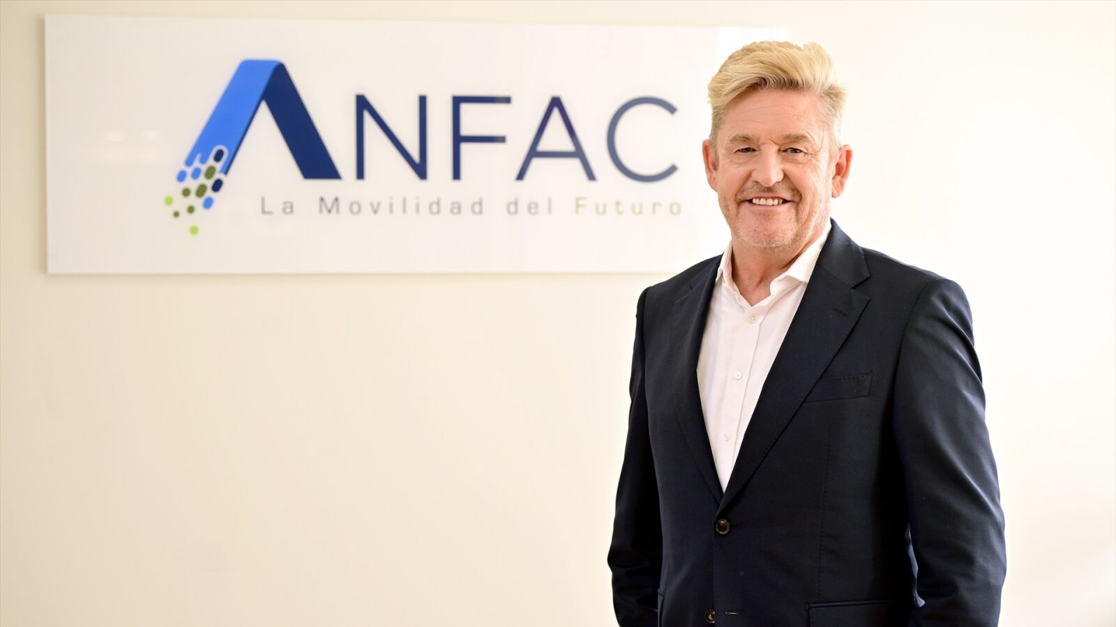Dimite el presidente de ANFAC por la 