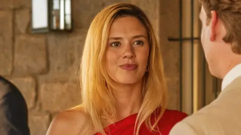 Delfina Chaves es Máxima Zorreguieta en Máxima: “Tuvo que dejar atrás su pasado para conseguir el futuro que quería” Delfina Chaves es Máxima Zorreguieta en Máxima: “Tuvo que dejar atrás su pasado para conseguir el futuro que quería”