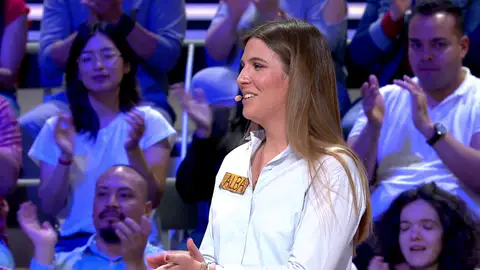 Alba, eufórica al cumplirse el deseo que siempre le pedía a los Reyes Magos Alba, eufórica al cumplirse el deseo que siempre le pedía a los Reyes Magos