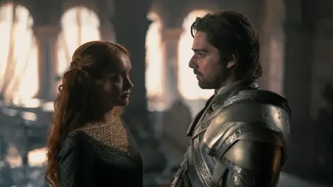 Alicent y Criston Cole en La Casa del Dragón Alicent y Criston Cole en La Casa del Dragón