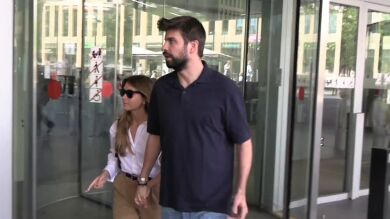 Gerard Piqué y Clara Chía, más unidos que nunca en el juicio contra un fotógrafo por sentirse acosada