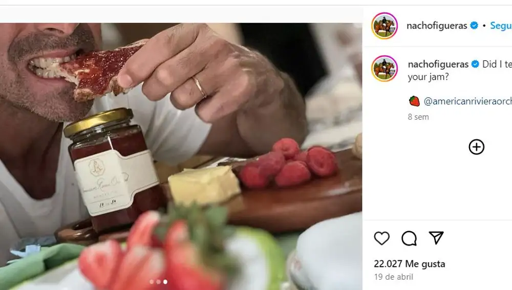 Nacho Figueras comiendo mermelada de la marca de Meghan Markle