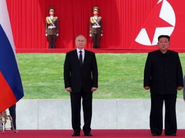 Kim Jong-un y Vladímir Putin firman un acuerdo de "asociación estratégica"