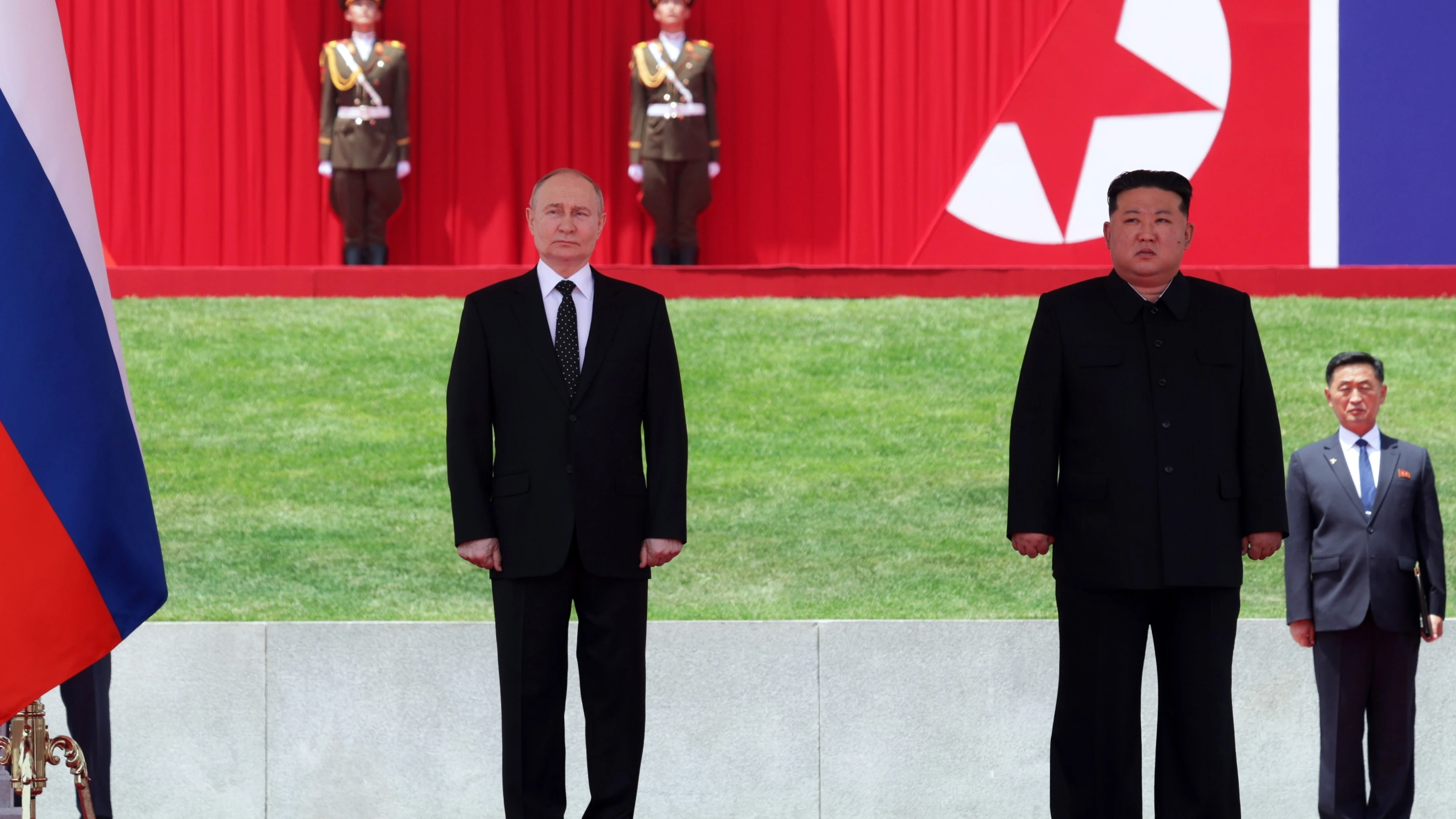Kim Jong-un y Vlad&iacute;mir Putin firman un acuerdo de "asociaci&oacute;n estrat&eacute;gica"