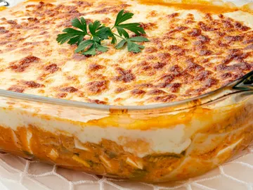 Lasaña de atún casera, de Arguiñano: "El doble de rica y a mitad de precio" Lasaña de atún casera, de Arguiñano: "El doble de rica y a mitad de precio"
