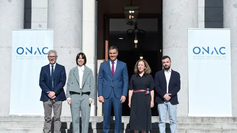 La ministra de Ciencia, Diana Morant, y el presidente Pedro Sánchez y la presidenta de Consejo Superior de Investigaciones Científicas, Eloísa del Pino La ministra de Ciencia, Diana Morant, y el presidente Pedro Sánchez y la presidenta de Consejo Superior de Investigaciones Científicas, Eloísa del Pino
