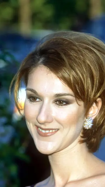 Céline Dion en 1996 Céline Dion en 1996