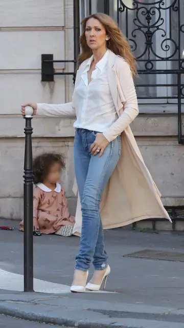 Céline Dion con un look casual Céline Dion con un look casual