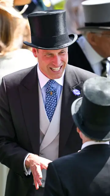 Príncipe Guillermo sonriente en Ascot Príncipe Guillermo sonriente en Ascot